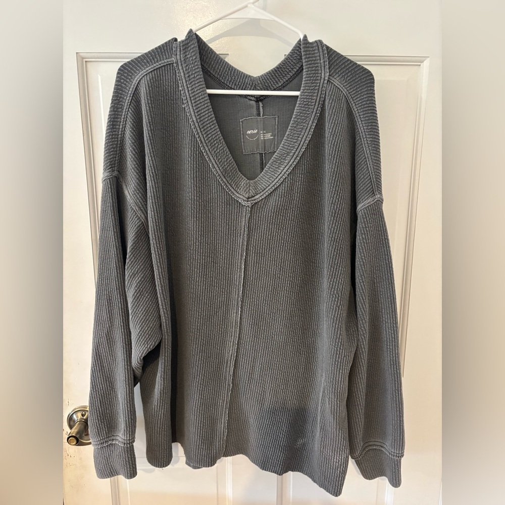 Aerie Gray V-Neck Sweater